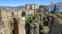Puente en Pueblo Ronda Malaga
