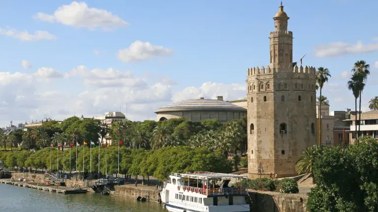 Sevilla rio gadalquivir la torre del oro