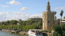 Sevilla rio gadalquivir torre oro