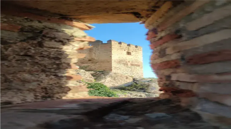imagen del castillo de salobreña durante la visita castillo