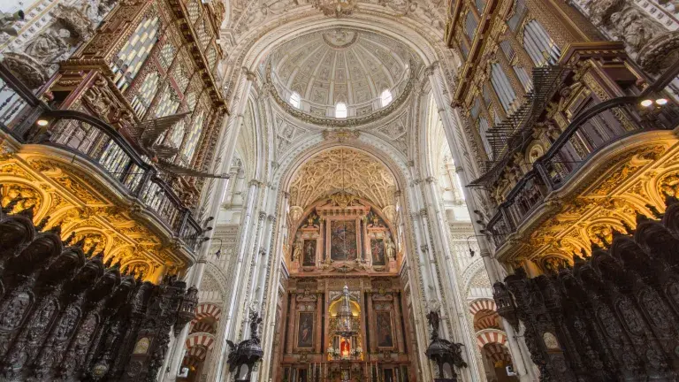 interior de catedral de cordoba