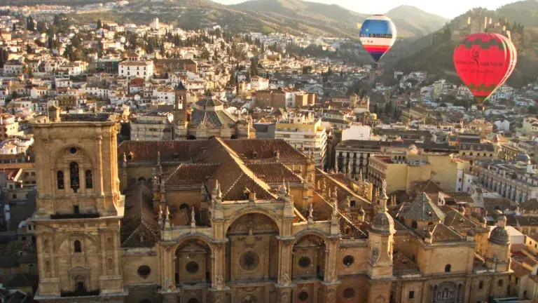 vuelo globo por granada capital